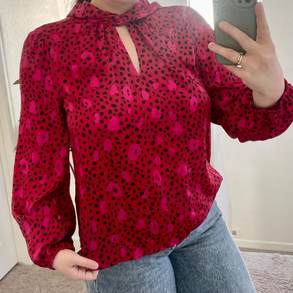 Twist Neck Long Sleeve Leopard Cheetah Polka Dot Classy Classic Party Hip Blouse - Picture 6 of 6